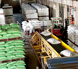 米兰体育app官网入口:怎样养鹅长势好鹅后期催肥饲料配方